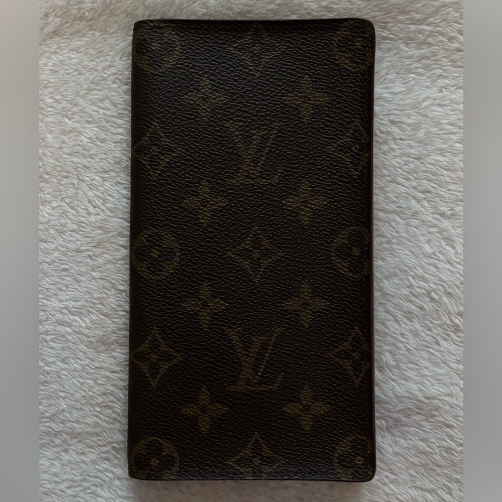 Louis Vuitton Brown Monogram Credit Yen Wallet